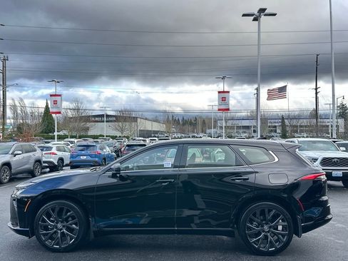 Used 2025 Toyota Crown Signia Limited image 6