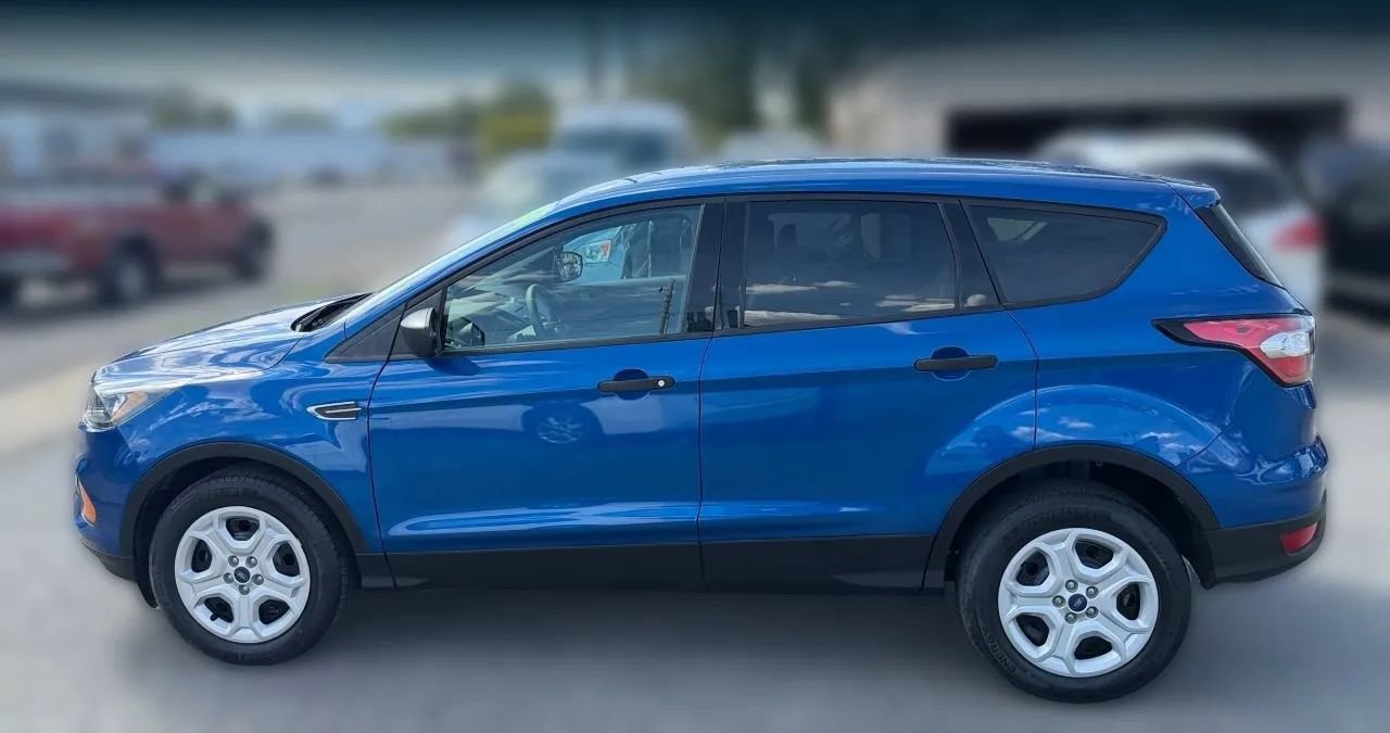Used 2018 Ford Escape S FWD image 4