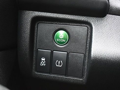 Used 2018 Honda HR-V LX image 26