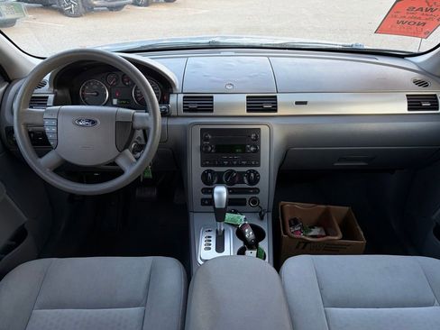 Used 2005 Ford Five Hundred SE image 22