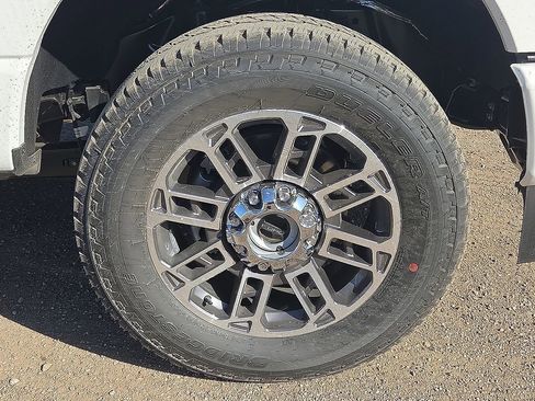New 2026 Ford F350 Platinum w/ Platinum Plus Package AWD/4WD image 7