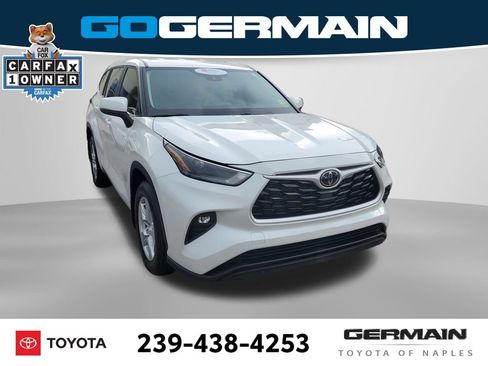 Certified 2024 Toyota Highlander LE FWD image 4