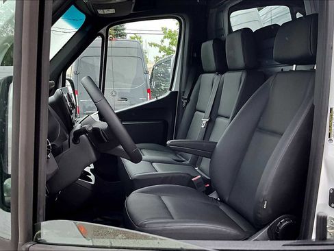 New 2025 Mercedes-Benz Sprinter 2500 image 14