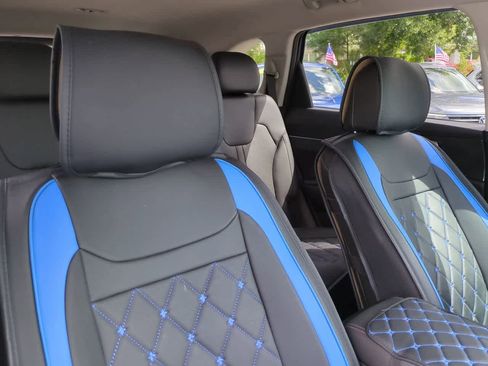 Used 2022 Kia Sorento S image 7