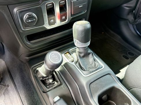 Used 2023 Jeep Wrangler Willys image 18