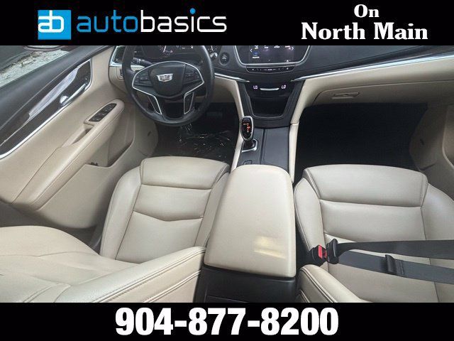 Used 2017 Cadillac XT5 FWD image 24