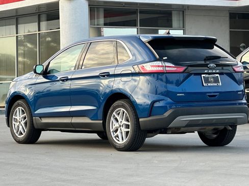 Used 2023 Ford Edge SEL image 4