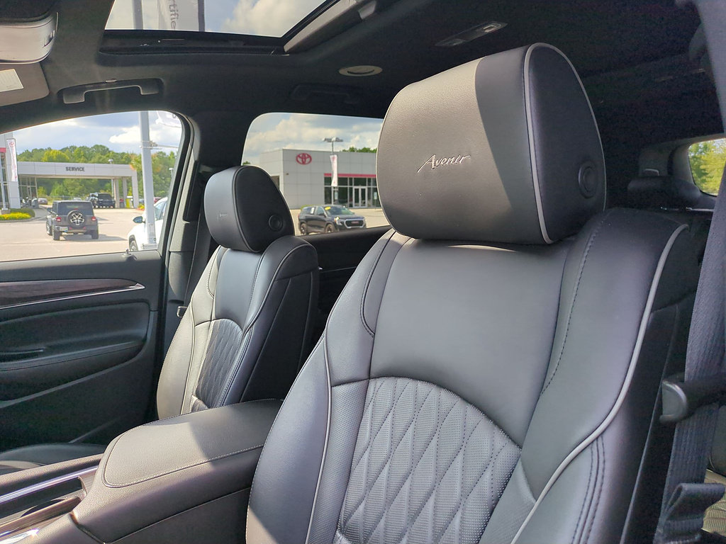 Used 2023 Buick Enclave Avenir w/ Avenir Technology Package AWD/4WD image 14