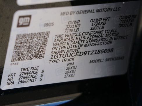 New 2026 GMC Sierra 1500 Elevation w/ LPO, Elevation Black Package image 35