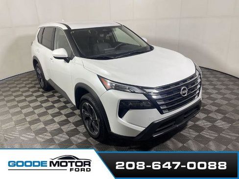 Used 2024 Nissan Rogue SV AWD/4WD image 1