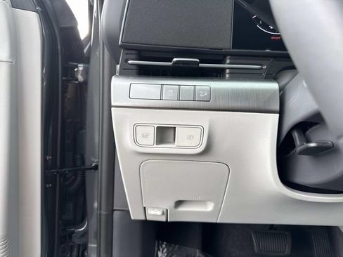 Used 2026 Hyundai Kona Limited FWD image 32