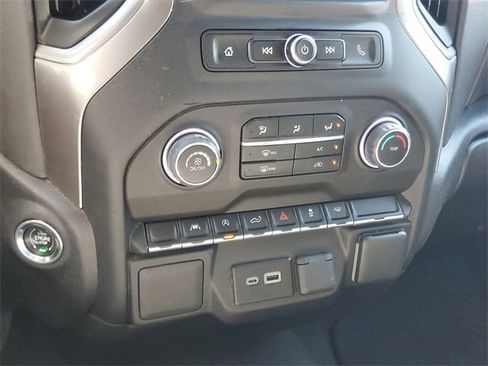 Certified 2023 Chevrolet Silverado 1500 Custom image 24