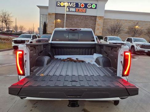 New 2026 GMC Sierra 3500 Denali w/ Denali Reserve Package image 23