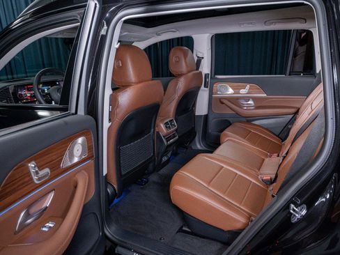 New 2026 Mercedes-Benz GLS 450 4MATIC image 30