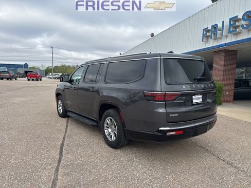 Used 2024 Jeep Wagoneer L 4WD image 3