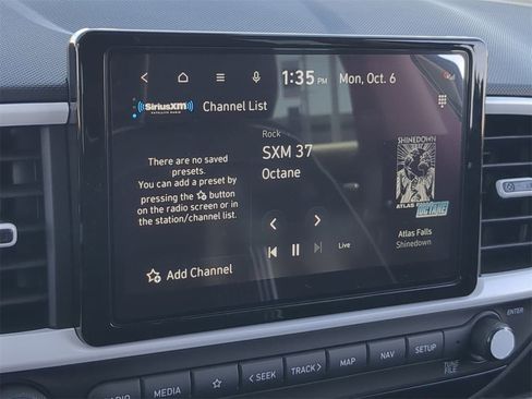 New 2025 Hyundai Venue Limited image 24