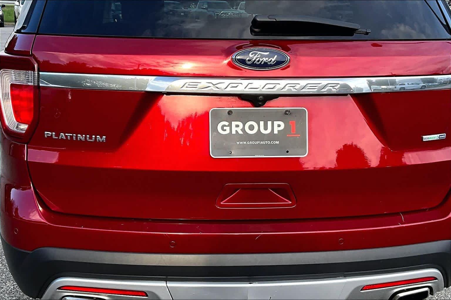 Used 2017 Ford Explorer Platinum AWD/4WD image 31