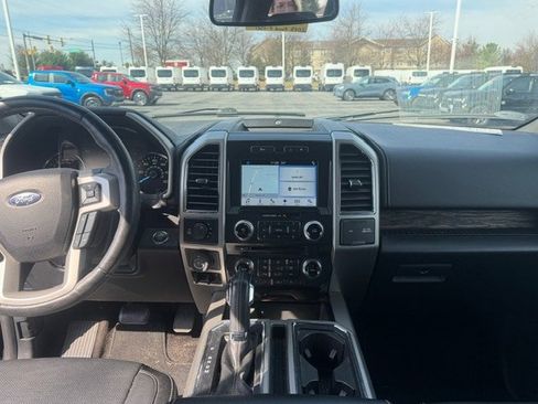 Used 2018 Ford F150 Lariat w/ Equipment Group 502A Luxury image 8