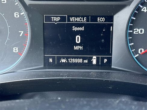 Used 2022 Chevrolet Traverse LS image 14