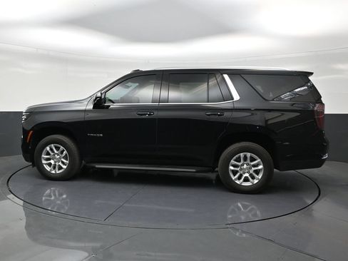 Used 2025 Chevrolet Tahoe LS RWD image 2