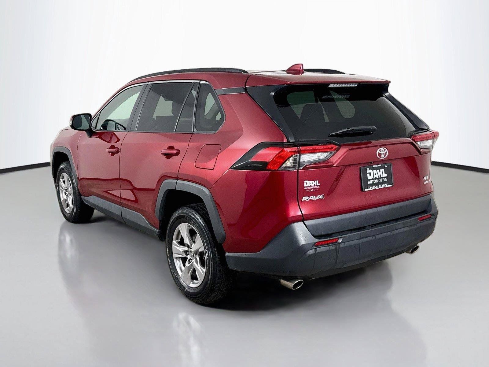 Used 2025 Toyota RAV4 XLE AWD/4WD image 10