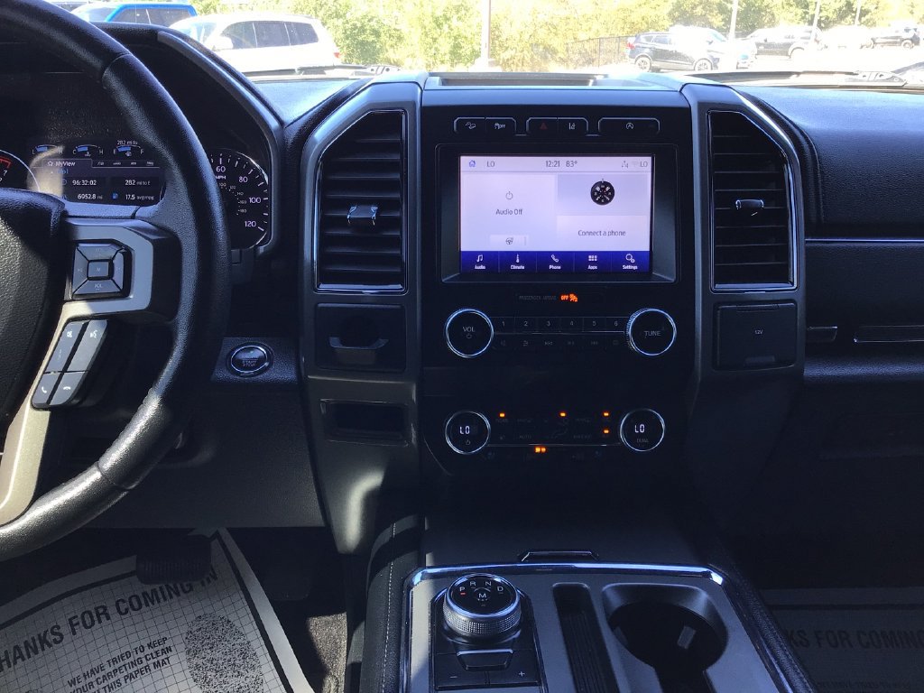 Used 2020 Ford Expedition XLT w/ Equipment Group 202A AWD/4WD image 18
