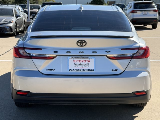 Used 2026 Toyota Camry LE w/ Convenience Package FWD image 5