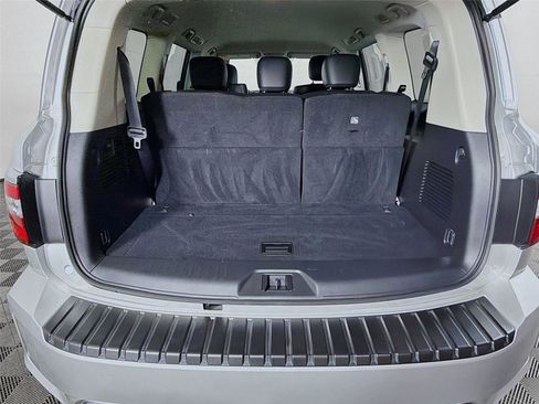 Used 2024 Nissan Armada SV AWD/4WD image 14