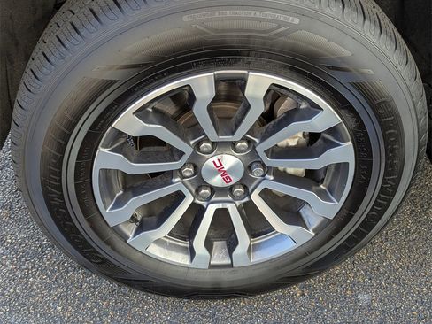 Used 2021 GMC Sierra 1500 AT4 image 30