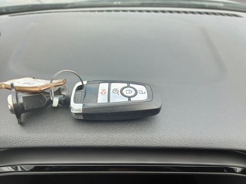 Used 2024 Ford Escape ST-Line image 21