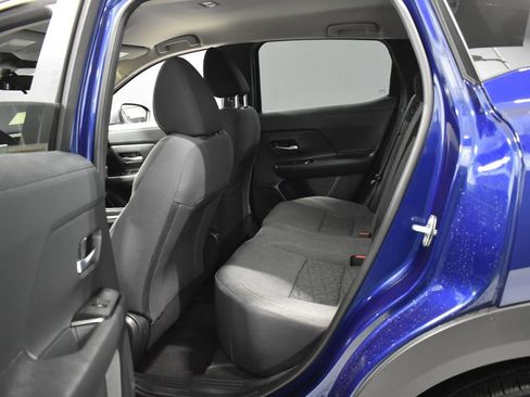 Certified 2025 Nissan Kicks SV image 28