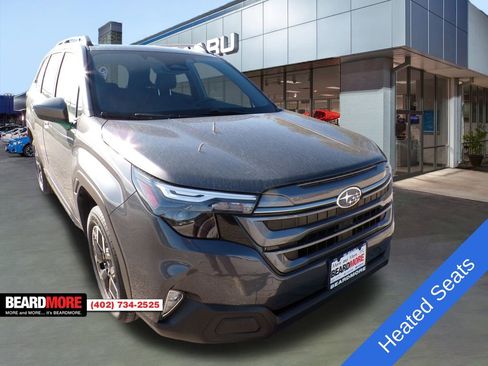 Used 2025 Subaru Forester Premium image 11