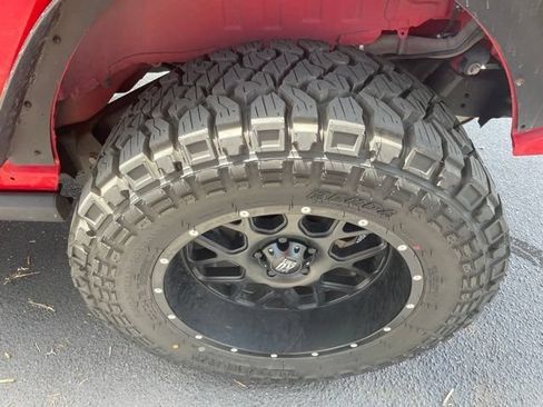 Used 2021 Jeep Wrangler Sport AWD/4WD image 4