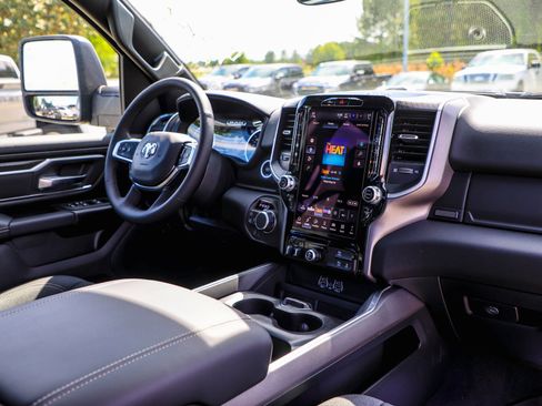 New 2026 RAM 1500 Big Horn AWD/4WD image 9