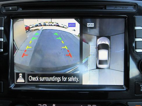 Used 2016 Nissan Maxima Platinum image 44