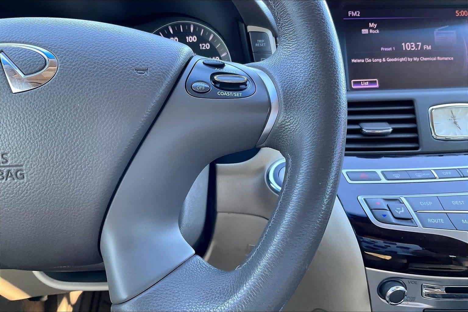 Used 2012 INFINITI M37 w/ Premium Pkg RWD image 24