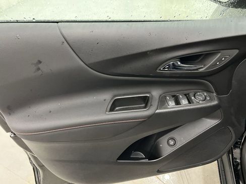 Used 2023 Chevrolet Equinox RS image 22