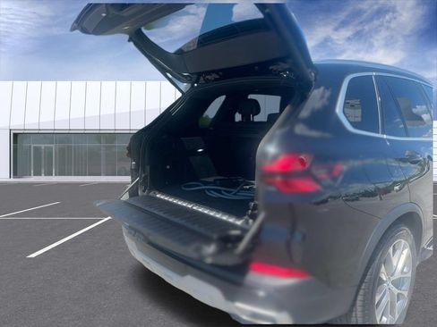Used 2024 BMW X5 xDrive50e AWD/4WD image 43