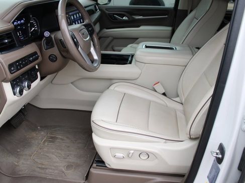 Used 2021 GMC Yukon Denali image 17