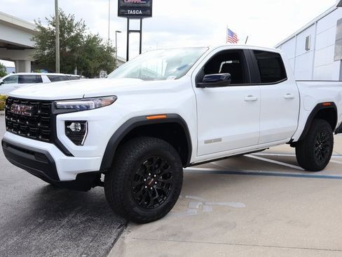 New 2026 GMC Canyon Elevation image 3