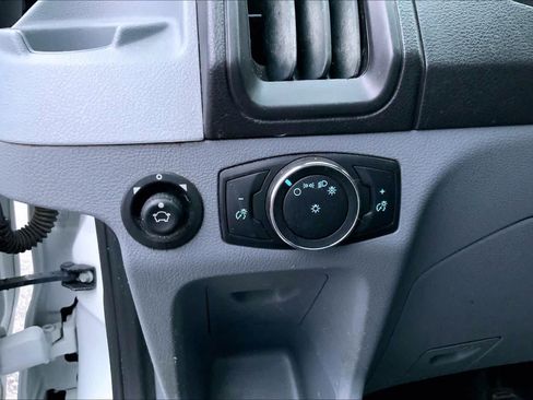Used 2017 Ford Transit 350 XLT image 23