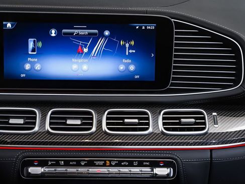 Certified 2025 Mercedes-Benz GLS 63 AMG 4MATIC image 18
