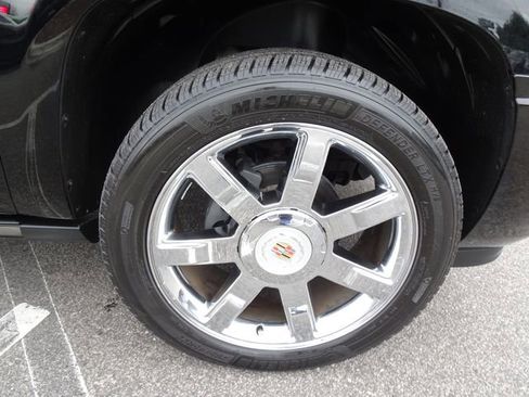 Used 2013 Cadillac Escalade EXT Premium image 33