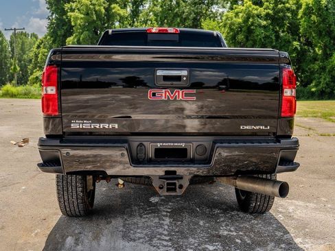 Used 2016 GMC Sierra 2500 Denali w/ Duramax Plus Package AWD/4WD image 6