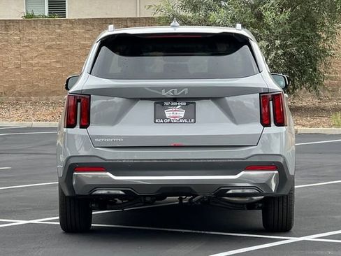 New 2026 Kia Sorento S w/ S Panoramic Sunroof Package image 6