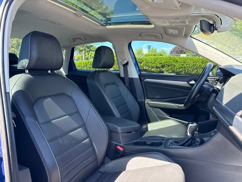 Used 2024 Volkswagen Jetta SE FWD image 25