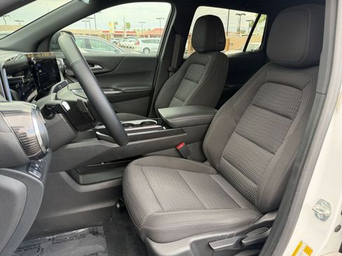 Used 2025 Chevrolet Equinox LT FWD image 36