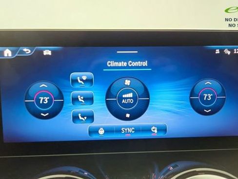 Used 2025 Mercedes-Benz GLB 250 4MATIC w/ Exclusive Package image 69