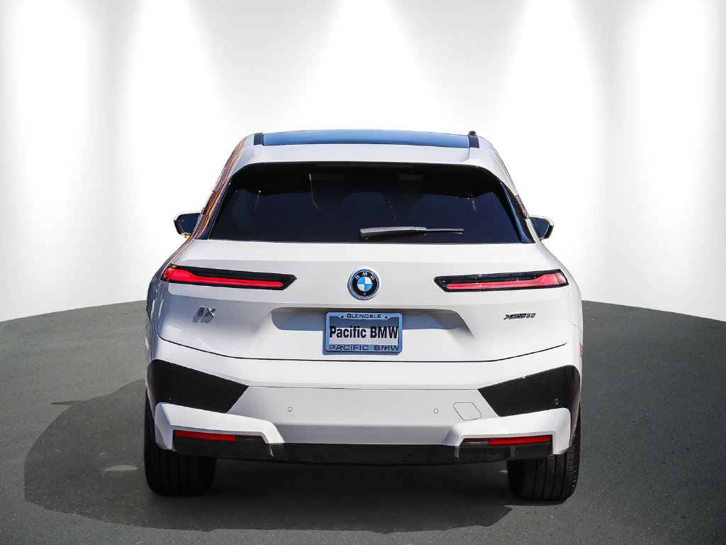 Certified 2024 BMW iX xDrive50 w/ Sport Package AWD/4WD image 5