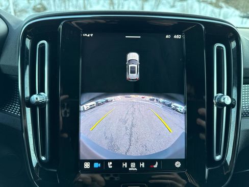 Used 2021 Volvo XC40 P8 Recharge w/ Climate Package image 54